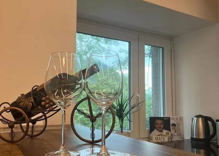 Kolodvor 1870 - Old Town *