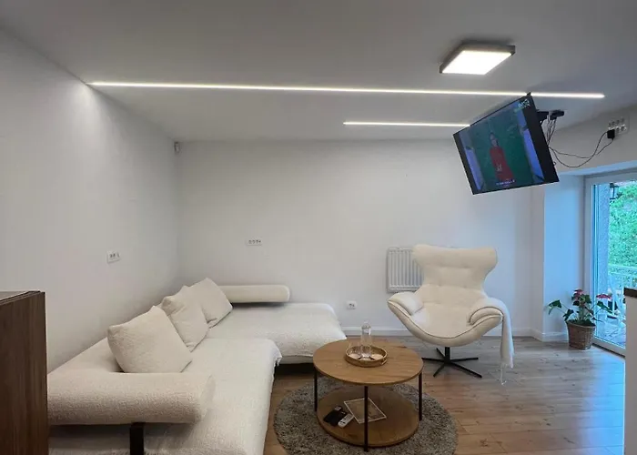 Kolodvor 1870 - Old Town * كراني