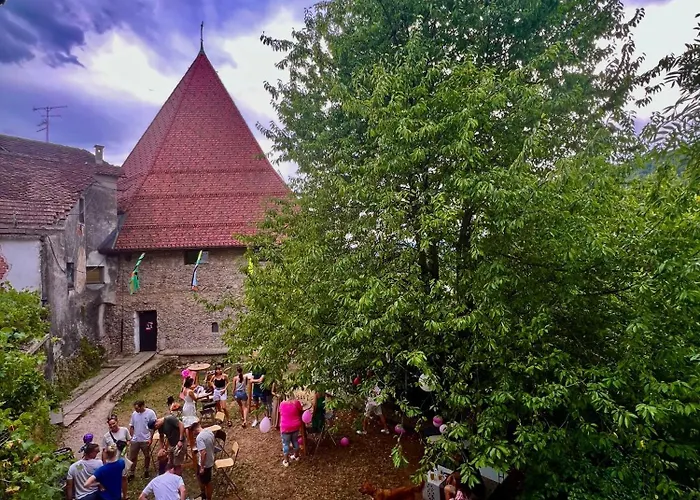 Kolodvor 1870 - Old Town * Kranj